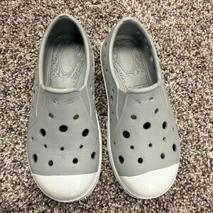 Like New Harper Canyon Kids' Surfer Slip-on Sneaker in Grey/White - Size 9T